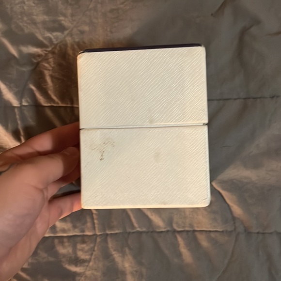 Prada - Picture 2 of 9